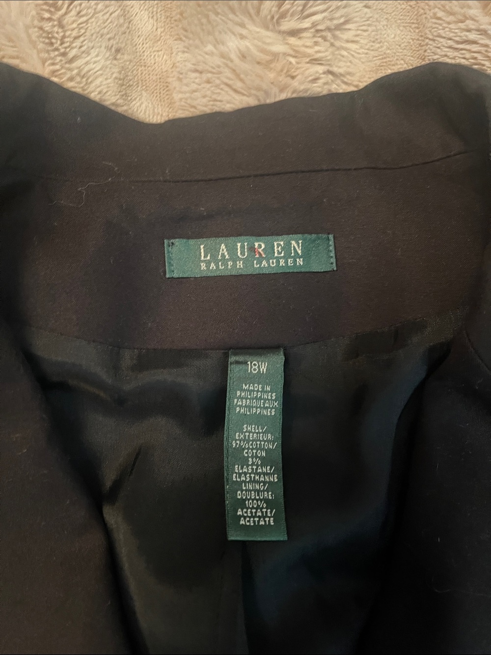 Ralph Lauren Black Blazer with Embroidered Crest and Gold Buttons - Picture 7 of 9